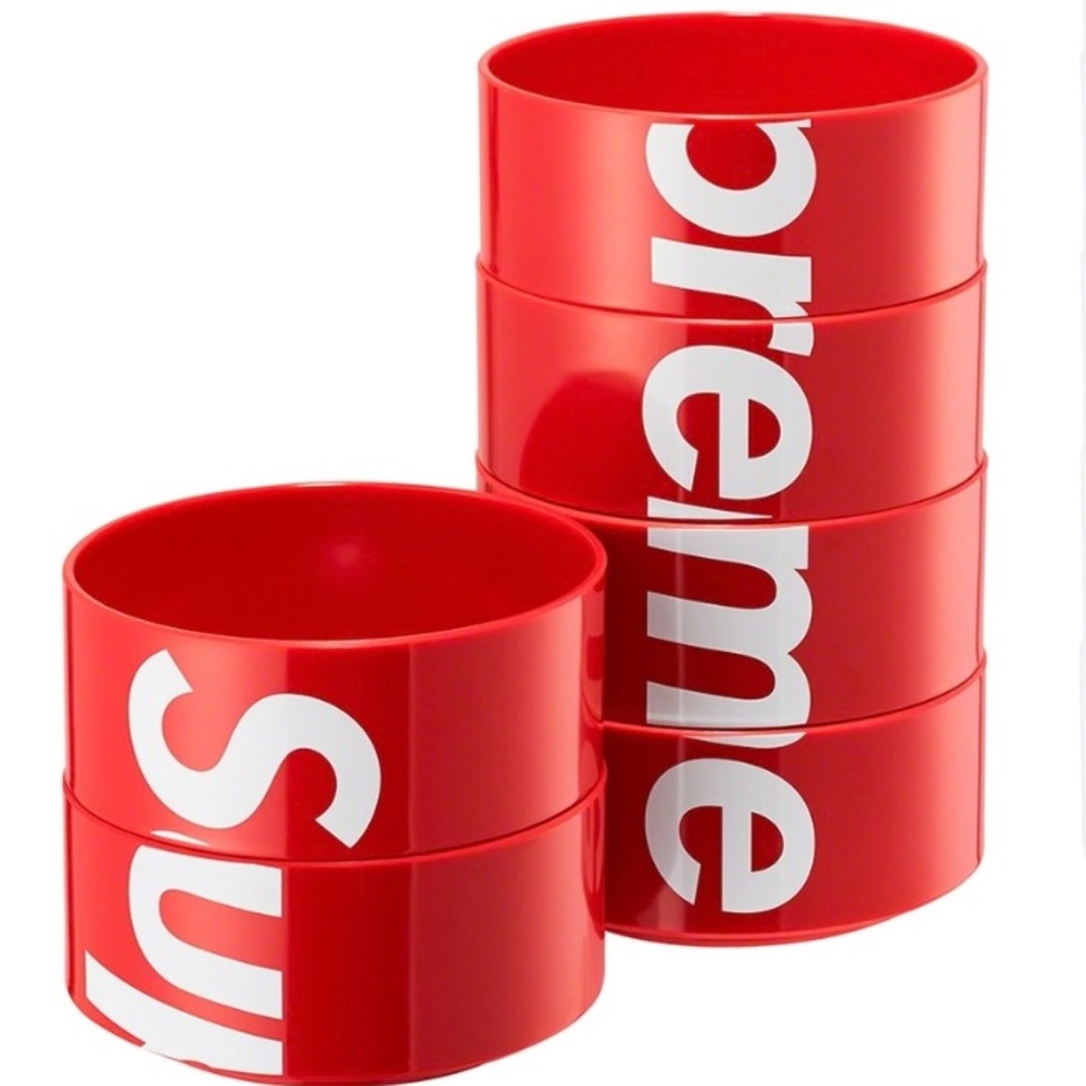 Supreme/Heller Bowls (Set of 6)
Set of six 5" stackable melamine bowls
